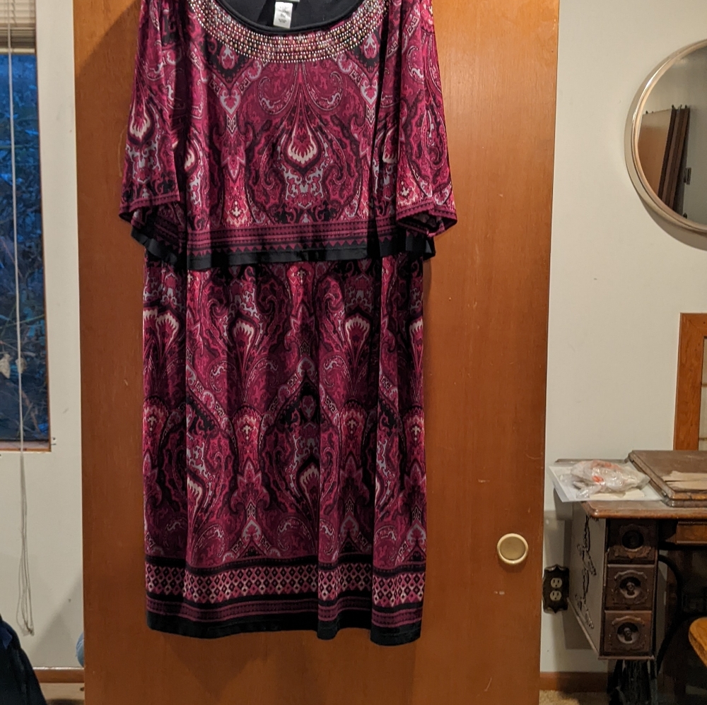 Catherine's, red and black, art deco design, 1x